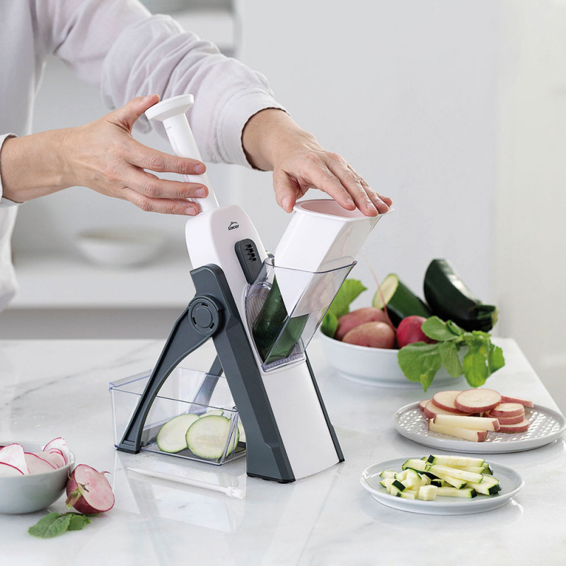 Verticale mandoline met opvangbak Verticale mandoline met opvangbak