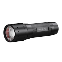 Lampe torche P7 Core 450...